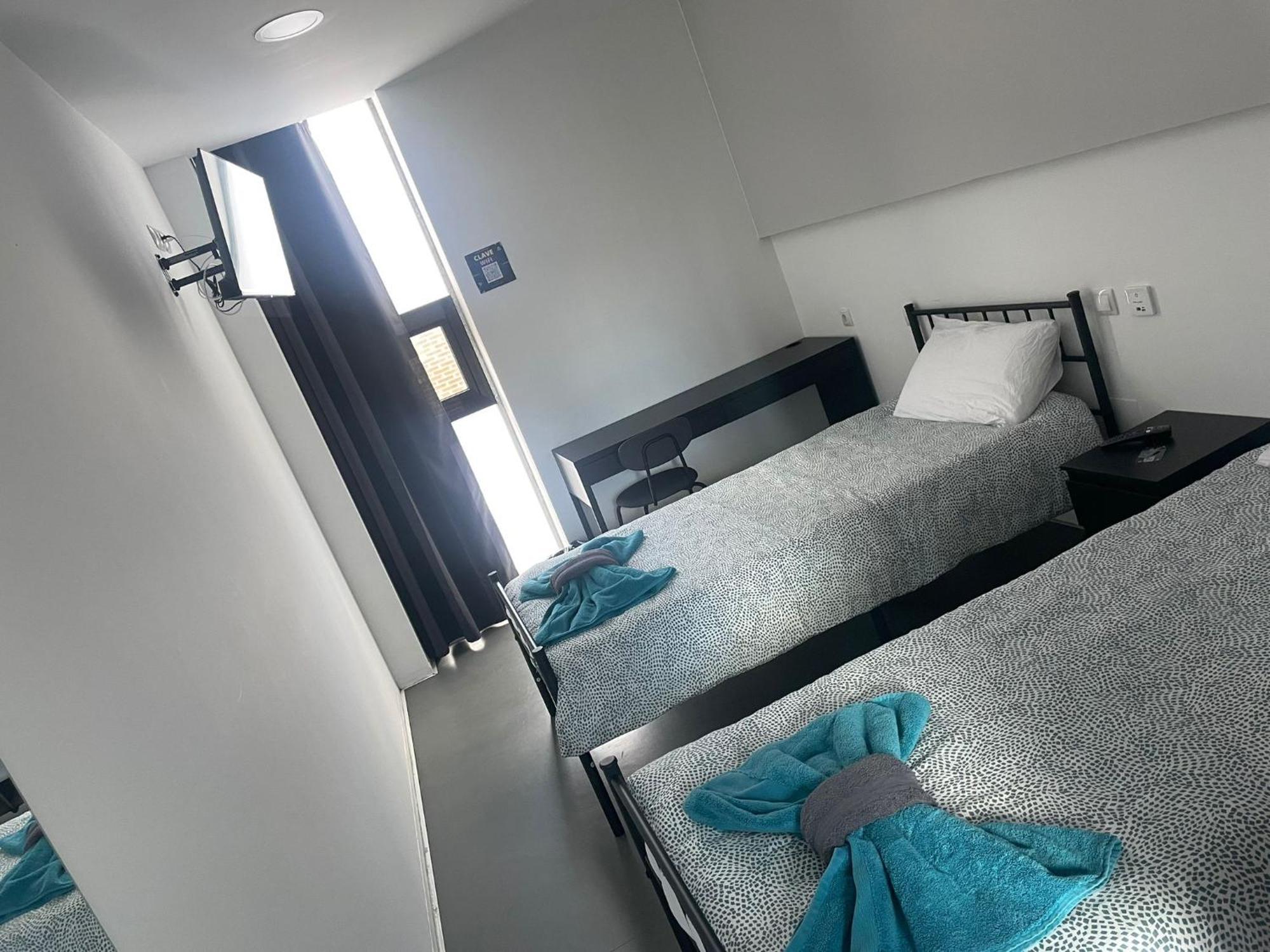 Hostal Nana B&B Аройо де ла Енкомиенда Екстериор снимка