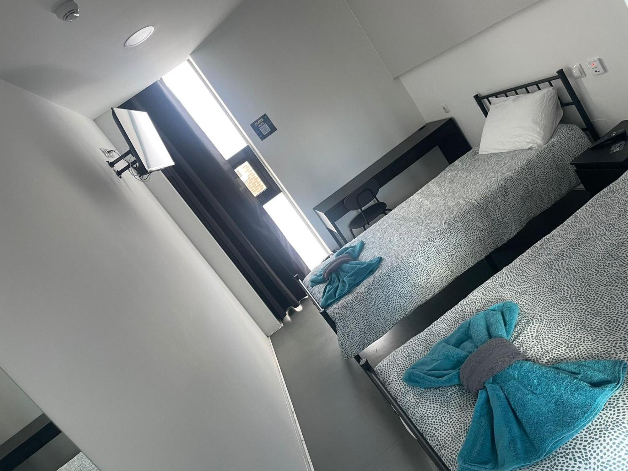 Hostal Nana B&B Аройо де ла Енкомиенда Екстериор снимка